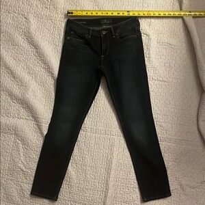 Blue Skinny Jeans with Classic Design